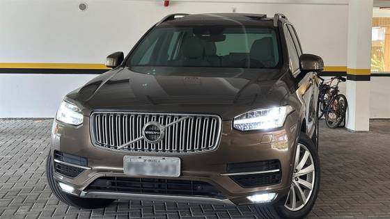 VOLVO XC90 2.0 D5 DIESEL MOMENTUM AWD GEARTRONIC